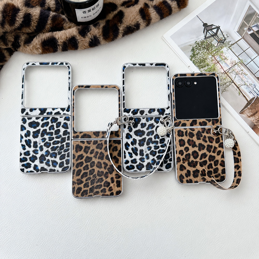 Vintage Women Fashion - ヒョウ柄折りたたみフリップ電話ケース Motorola Razr 60 50 Ultra