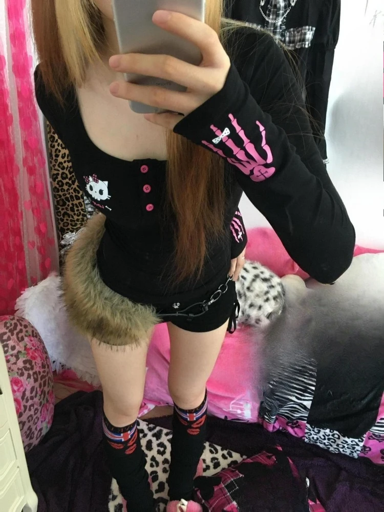 Y2K ヴィンテージ漫画プリント Tシャツ レディース 20 - Vintage Women Fashion のレビューと価格