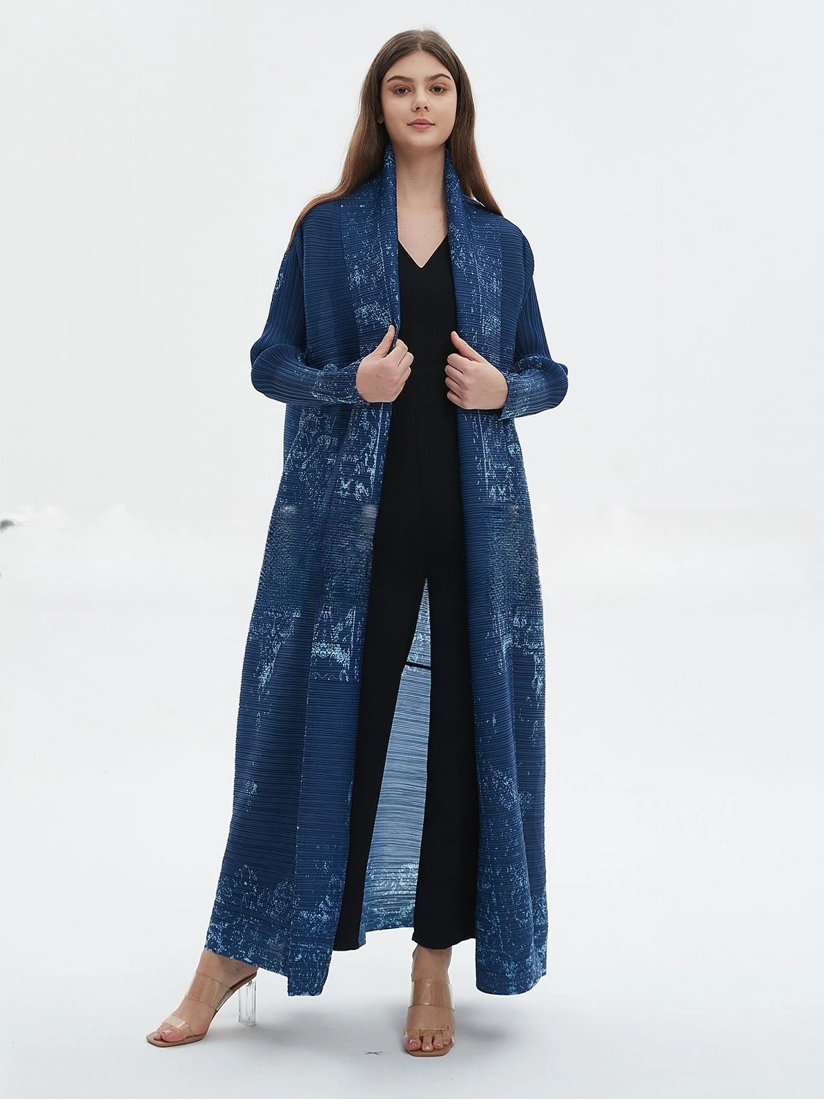 ミヤケプリーツアバヤ ヴィンテージプリント 長袖トレンチカー - Vintage Trench Coat のレビューと価格