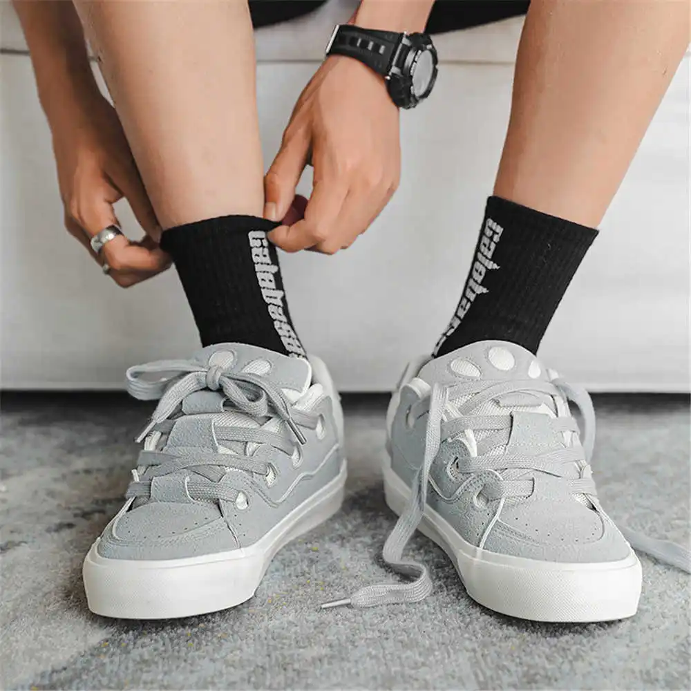 女性用スポーツスニーカー,レース付きスニーカー,ヒップホップ - Vintage Fashion Reseller のレビューと価格
