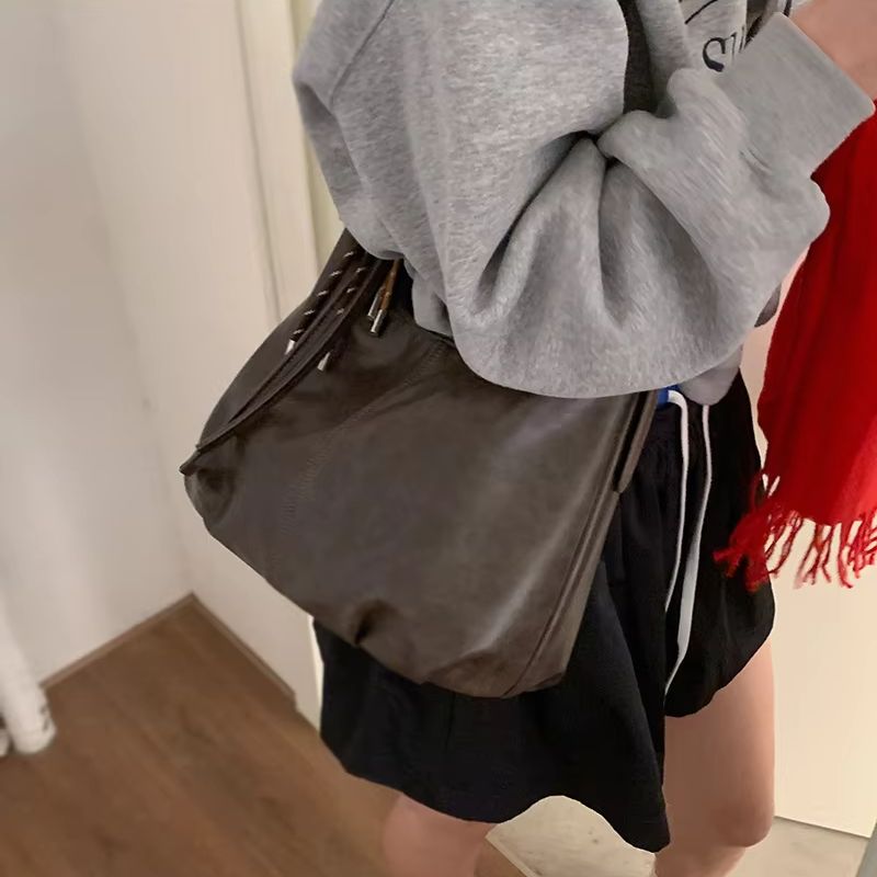 女性用ヴィンテージ大容量アンダーアームバッグ：柔らかく、耐久 - Vintage Women Fashion のレビューと価格