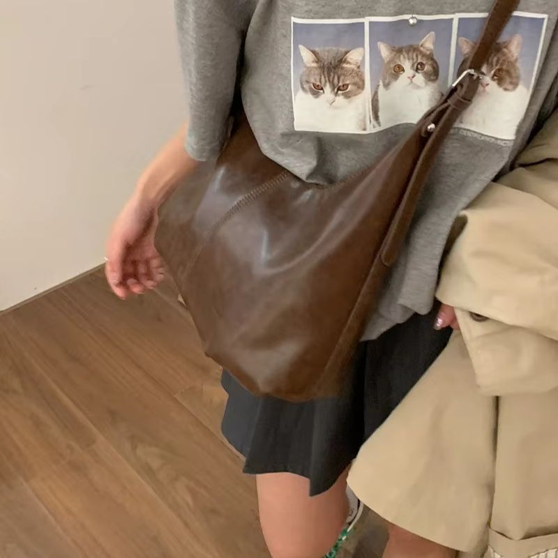 女性用ヴィンテージ大容量アンダーアームバッグ：柔らかく、耐久 - Vintage Women Fashion のレビューと価格